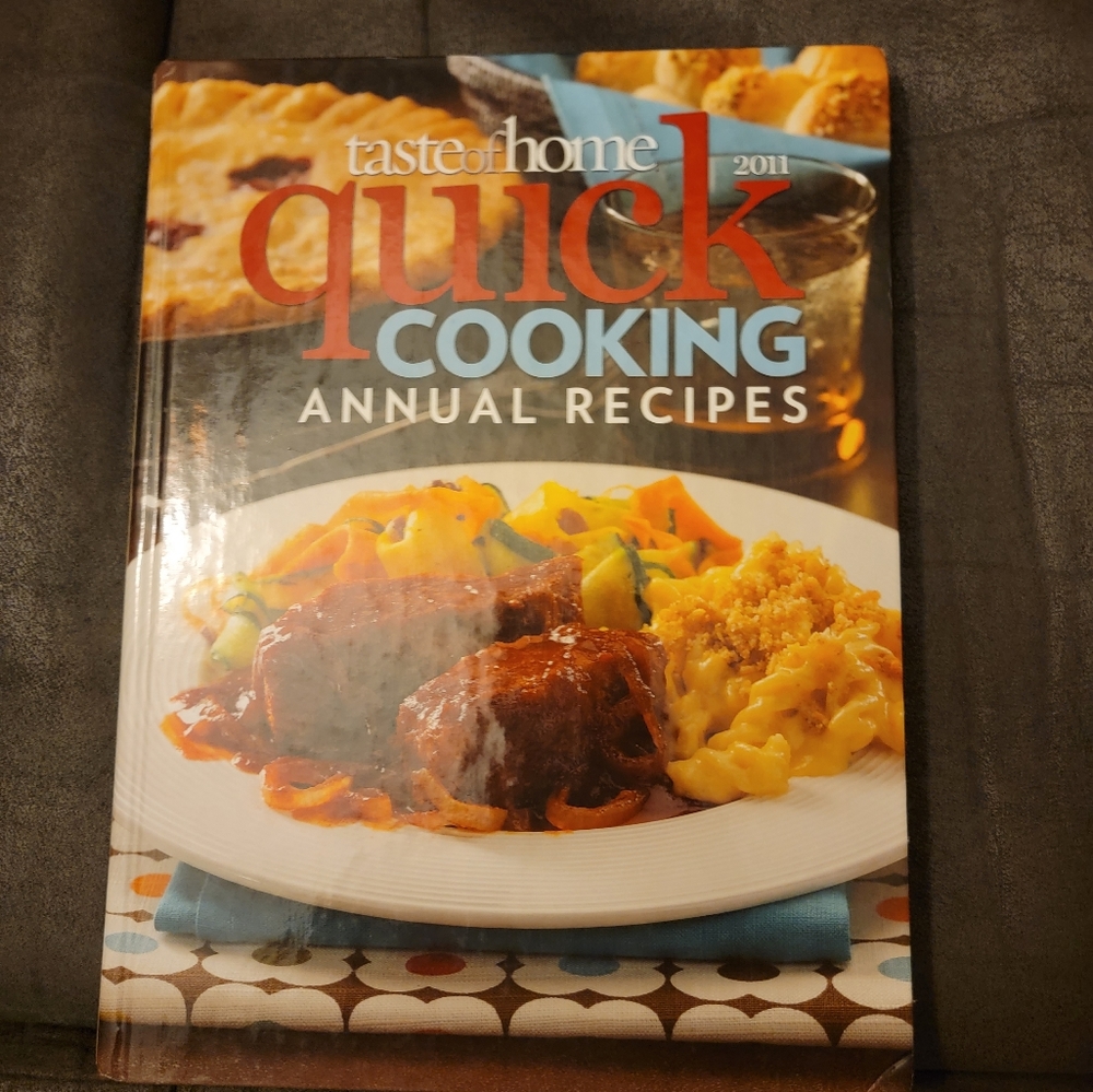 2011 Taste of Home Quick Cooking Annual Recipes   ‎ Hardcover